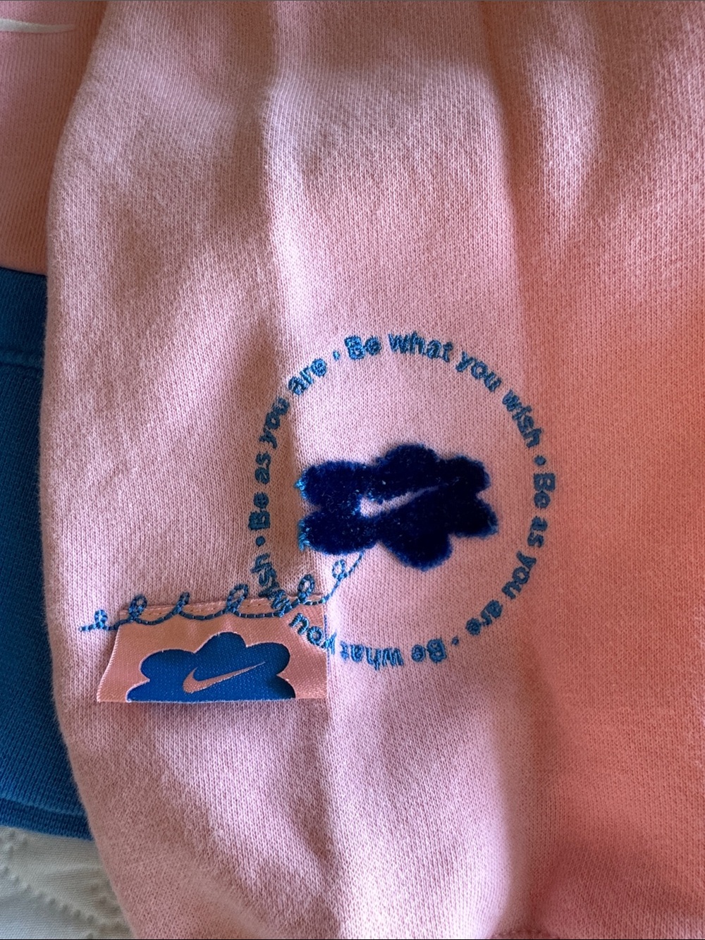 Nike Two-Tone Pink and Blue Crewneck Sweatshirt - Picture 3 of 6